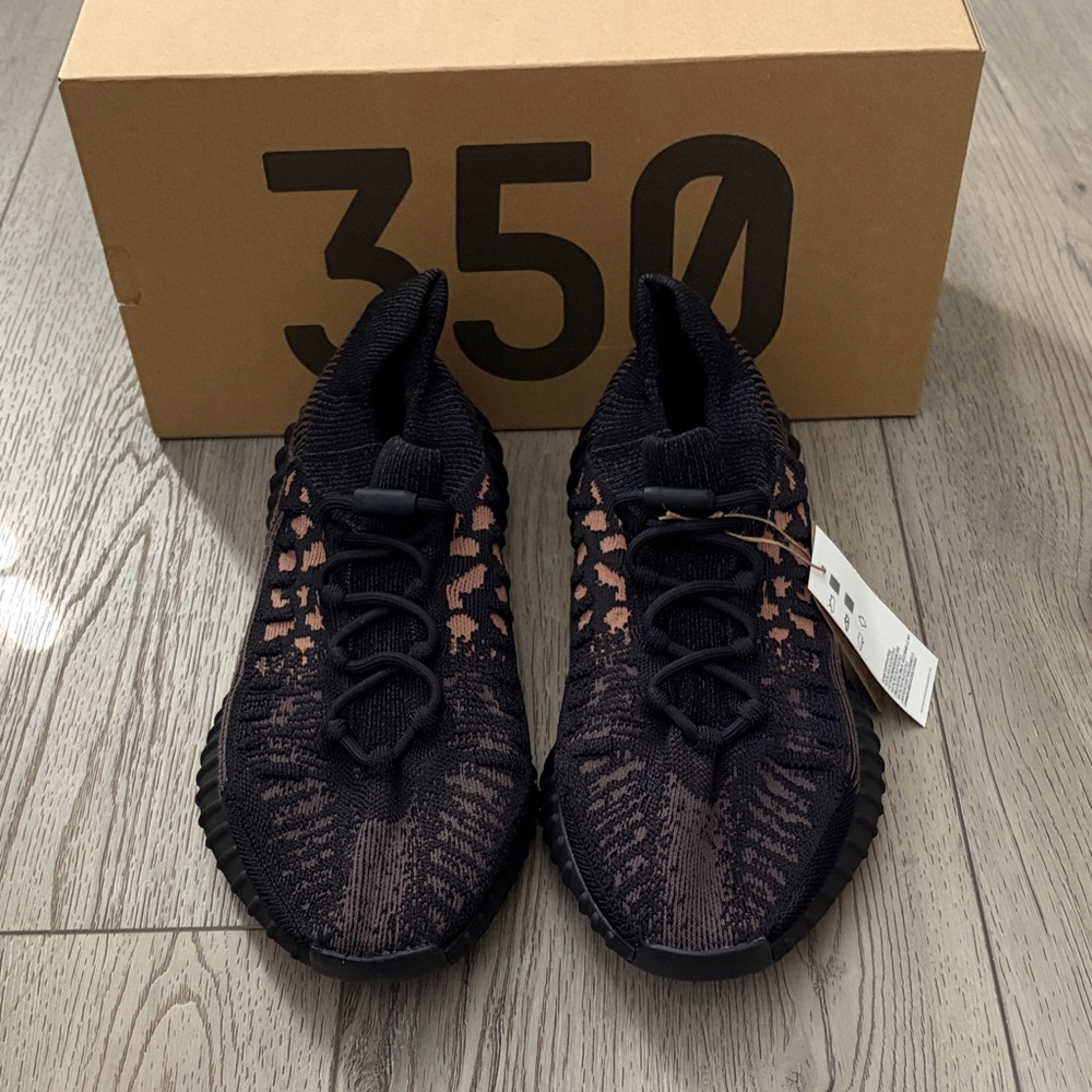 Size 10.5 - New Adidas Yeezy 350 Boost V2